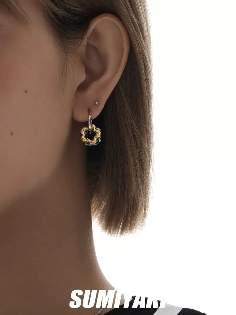 Серьги-подвески «Triple Flower» 5 Серьги-подвески «Triple Flower» — изображение 5