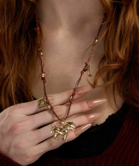 Колье Red Thread Horse 9 Колье Red Thread Horse — изображение 5