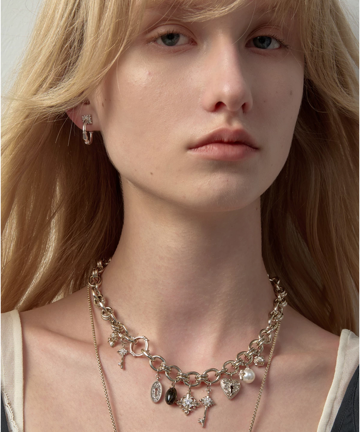 Колье Iris Charm Collar 4 Колье Iris Charm Collar — изображение 4