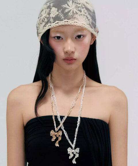 Alternative view of Колье с подвеской Lace Bow